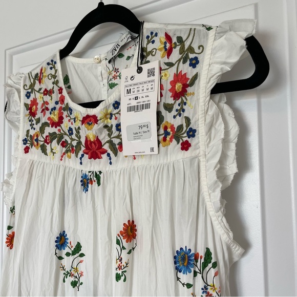 Zara 100% cotton embroidered midi / long dress in size M - Picture 3 of 7